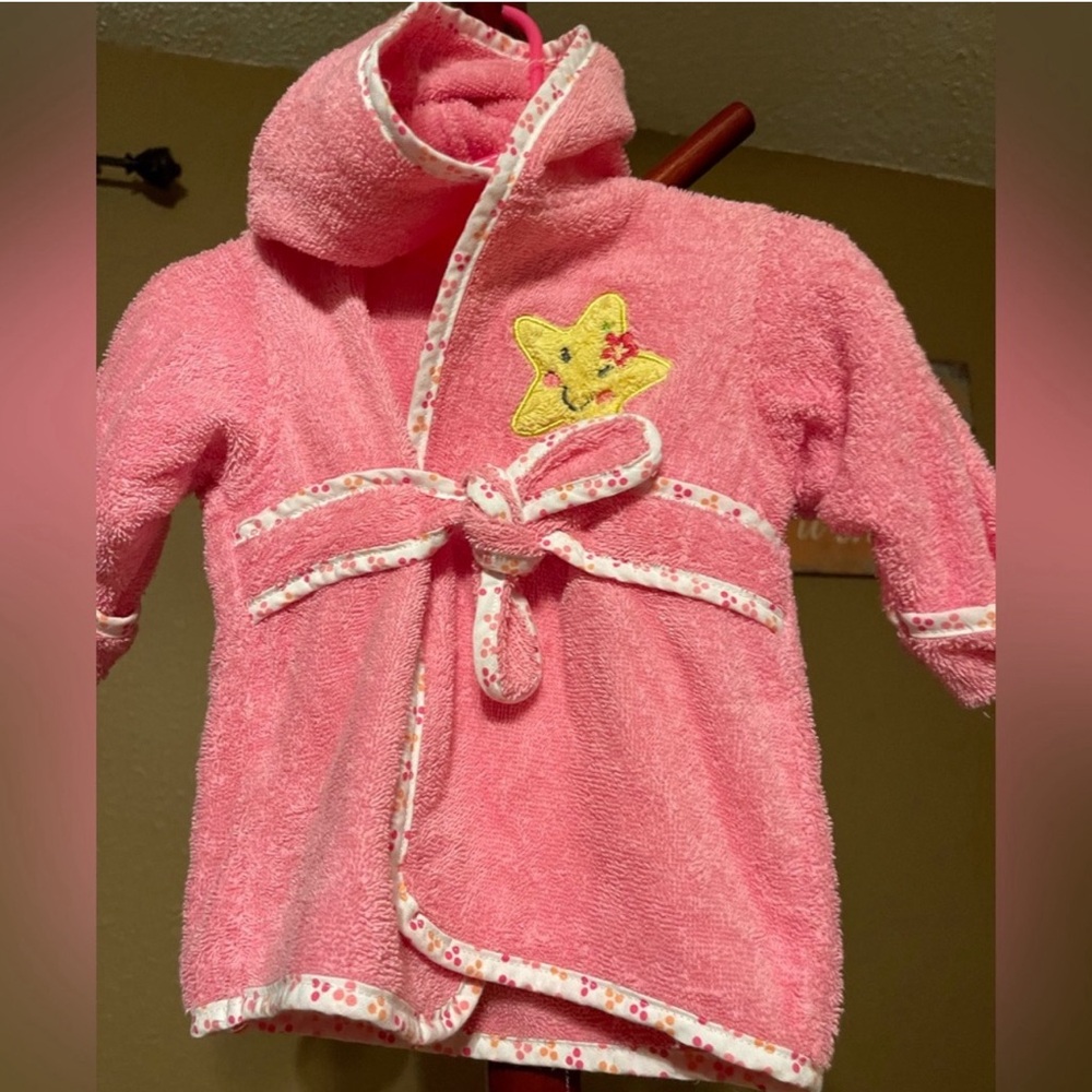 Cuddle Time Pink Baby Robe with Starfish - Picture 2 of 6